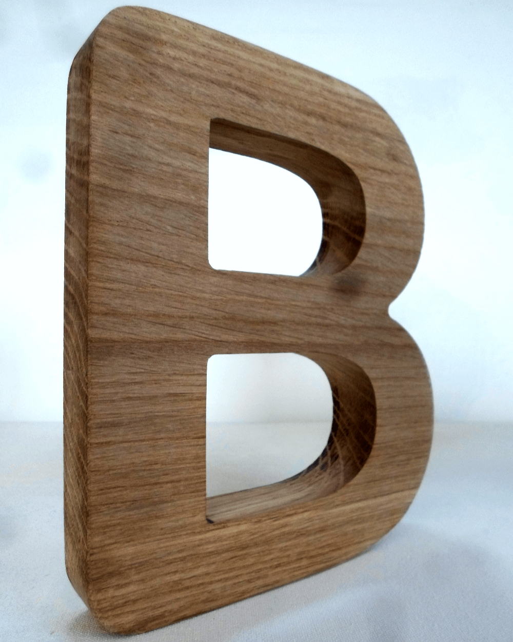 Holzbuchstaben aus Eiche, 30 mm